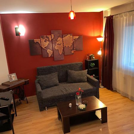 Апартаменти Motorway Alfa Apartament Арад Екстер'єр фото
